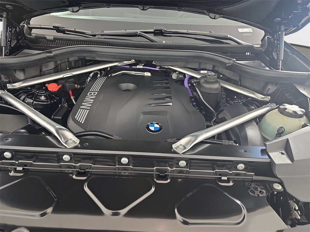 New 2026 BMW X5 xDrive40i w/ M Sport Package image 32