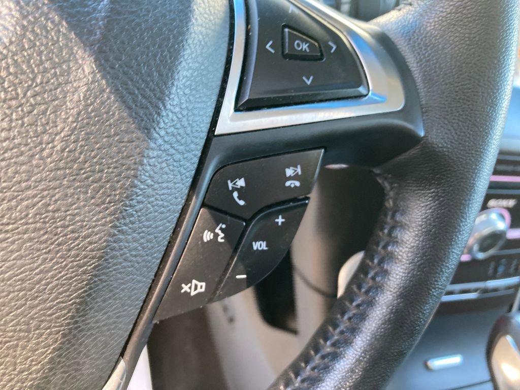 Used 2018 Ford Edge Titanium w/ Equipment Group 301A image 38