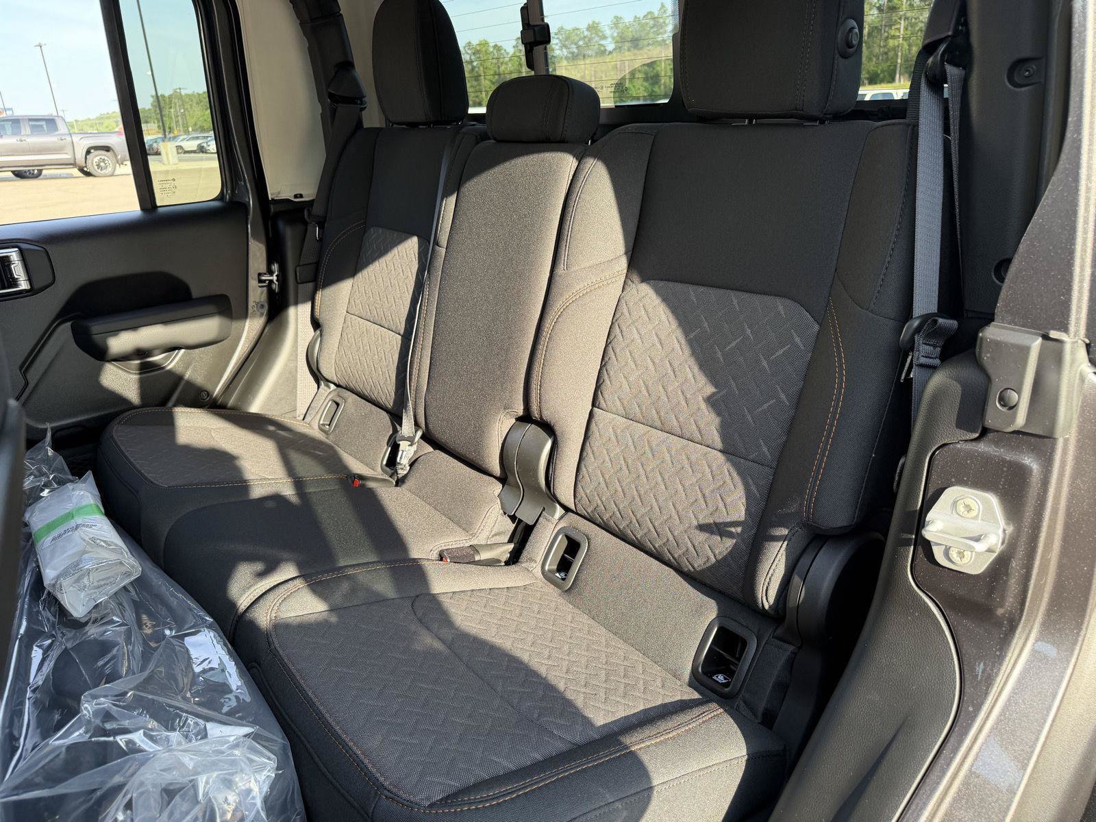 New 2026 Jeep Gladiator Mojave AWD/4WD image 18