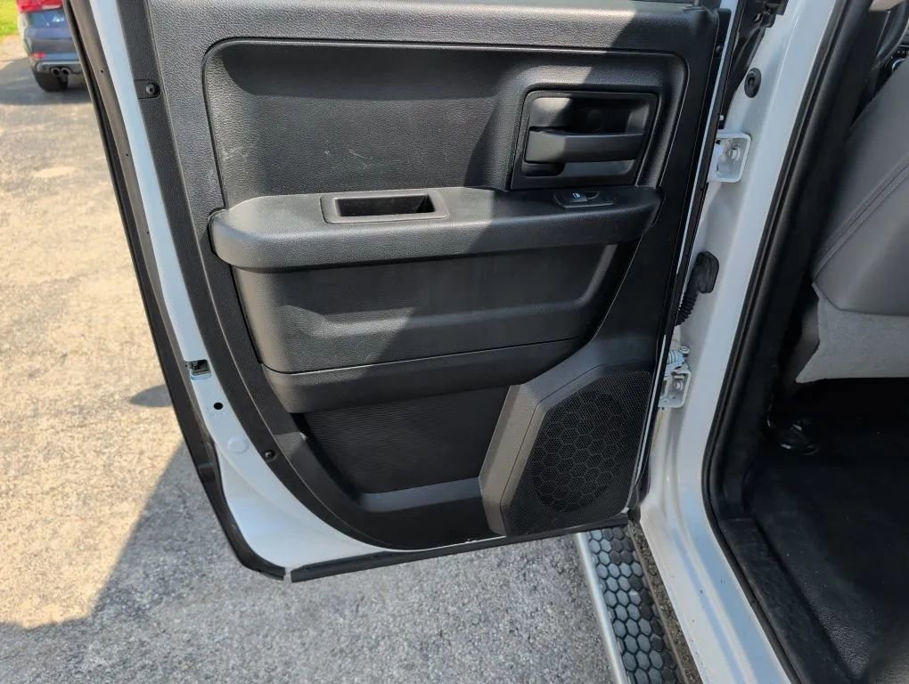 Used 2018 RAM 1500 Tradesman RWD image 12