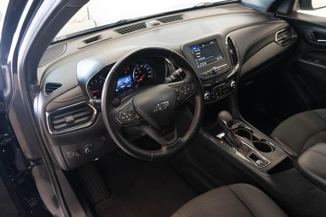 Used 2023 Chevrolet Equinox RS FWD image 3