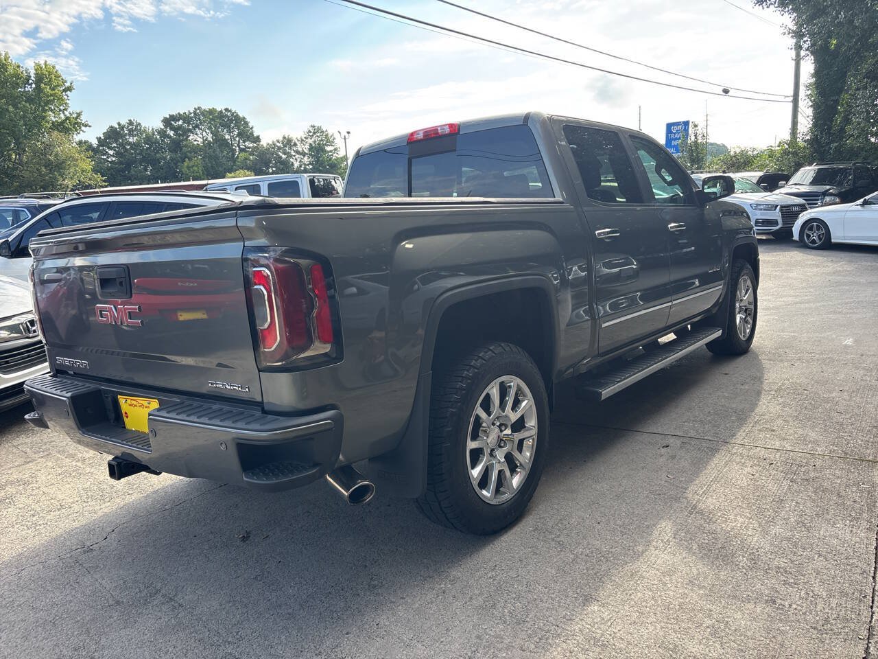 Used 2017 GMC Sierra 1500 Denali AWD/4WD image 6