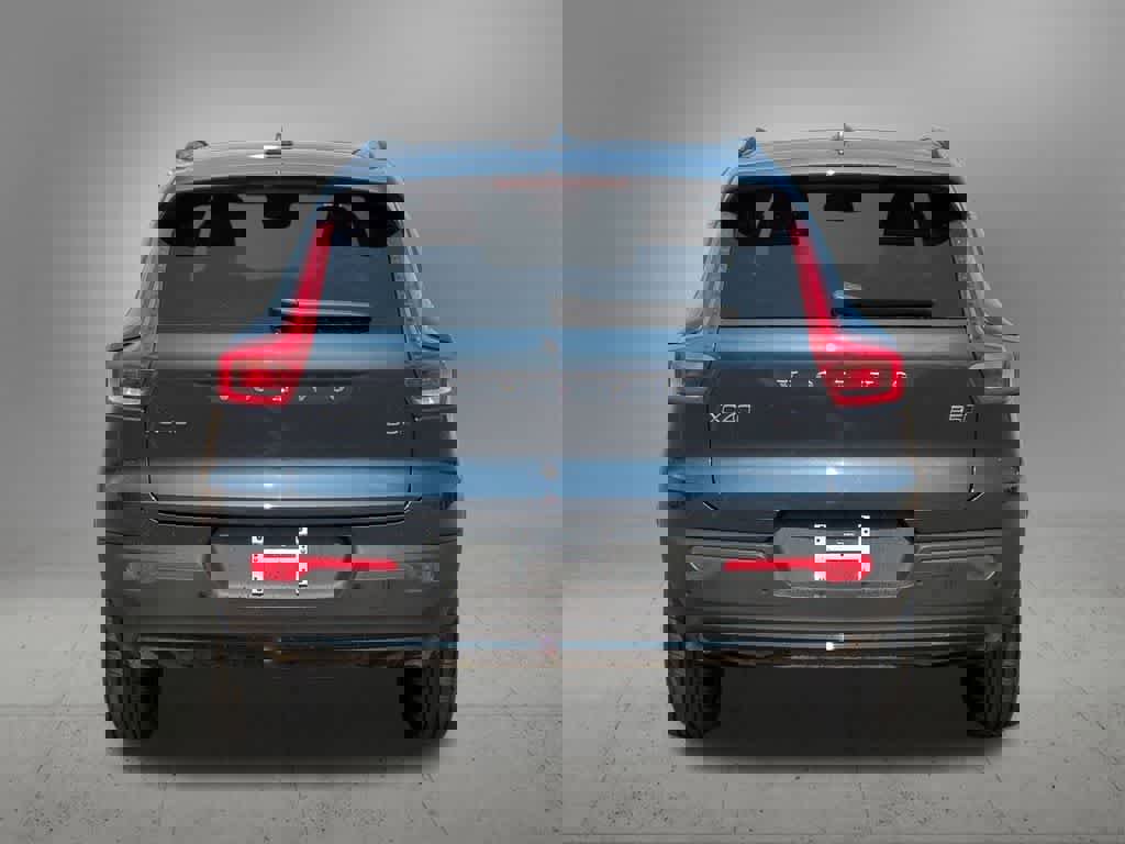 New 2026 Volvo XC40 B5 Core w/ Protection Package Premier image 5