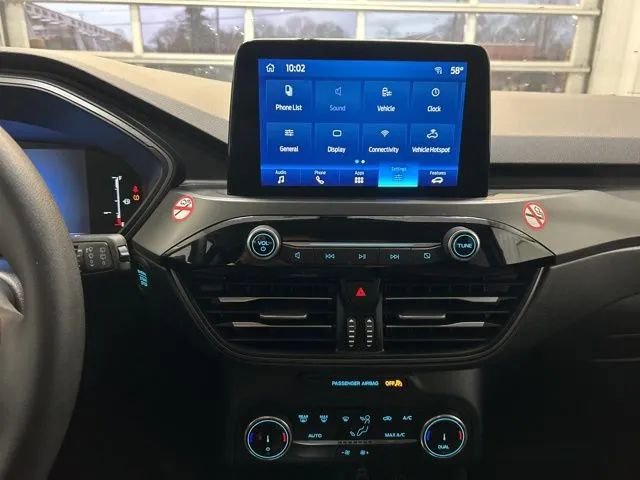 Used 2025 Ford Escape Active image 29