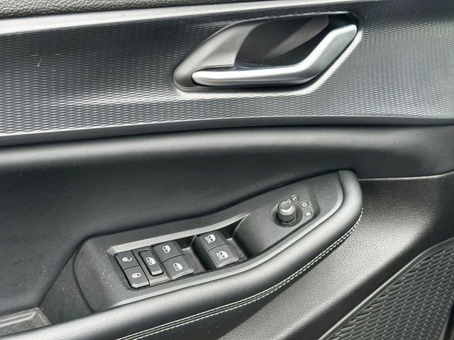 Used 2023 Jeep Grand Cherokee L Laredo AWD/4WD image 14