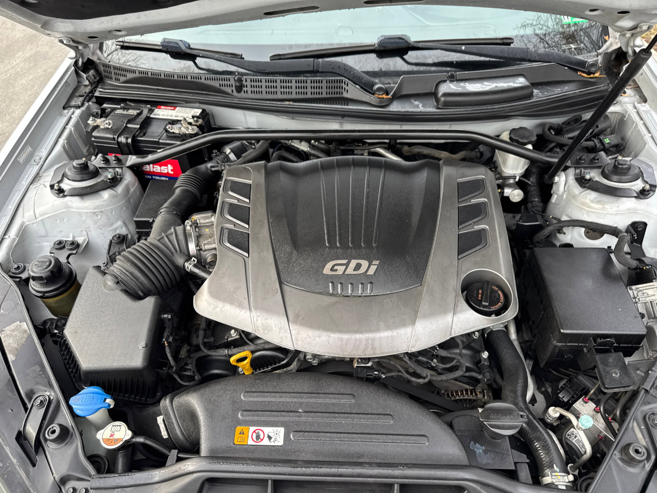 Used 2016 Hyundai Genesis Coupe 3.8 image 6