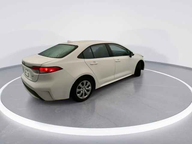 Used 2022 Toyota Corolla LE FWD image 6