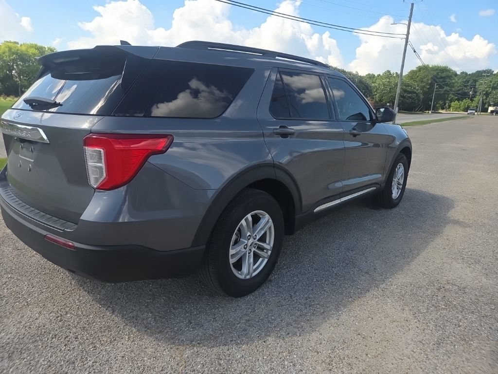 Used 2023 Ford Explorer XLT RWD image 10