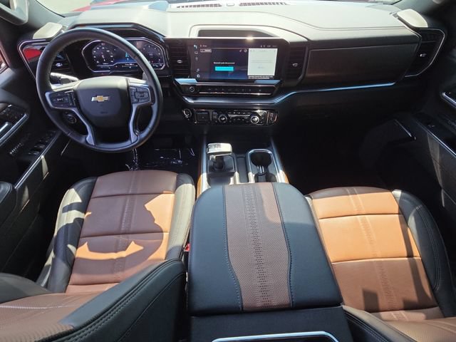 Used 2024 Chevrolet Silverado 1500 High Country w/ Technology Package AWD/4WD image 13