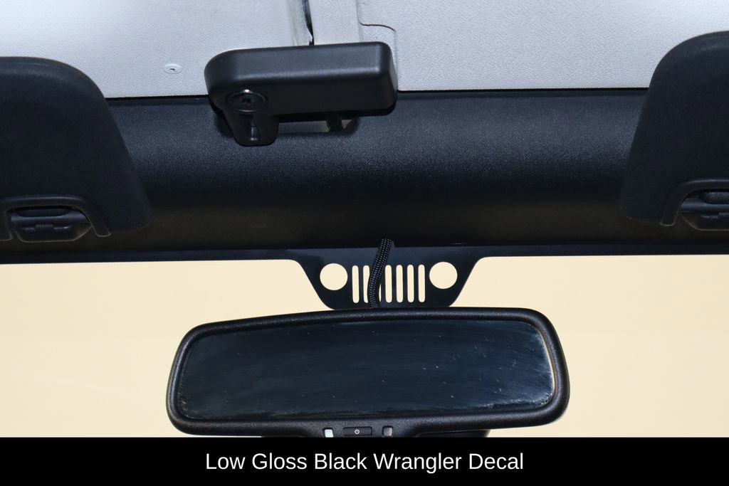 Used 2017 Jeep Wrangler Unlimited Sahara image 24