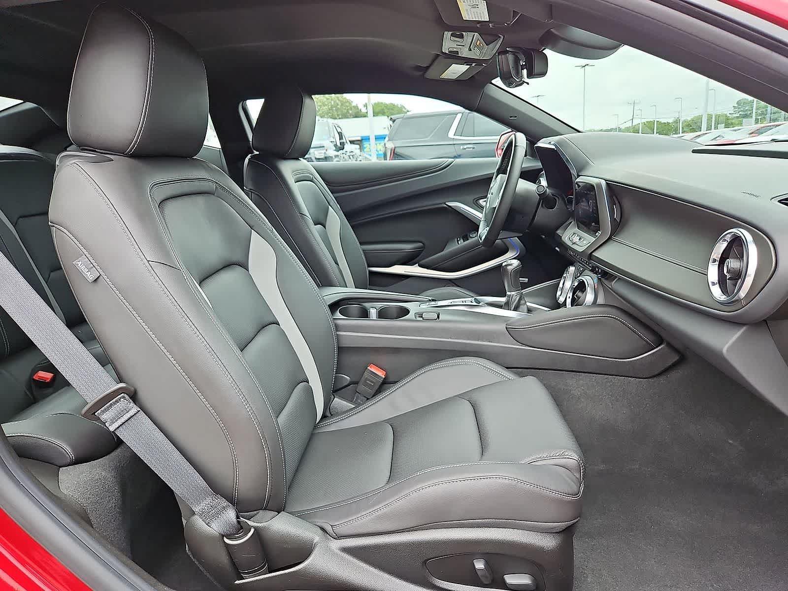 Used 2024 Chevrolet Camaro LT RWD image 32