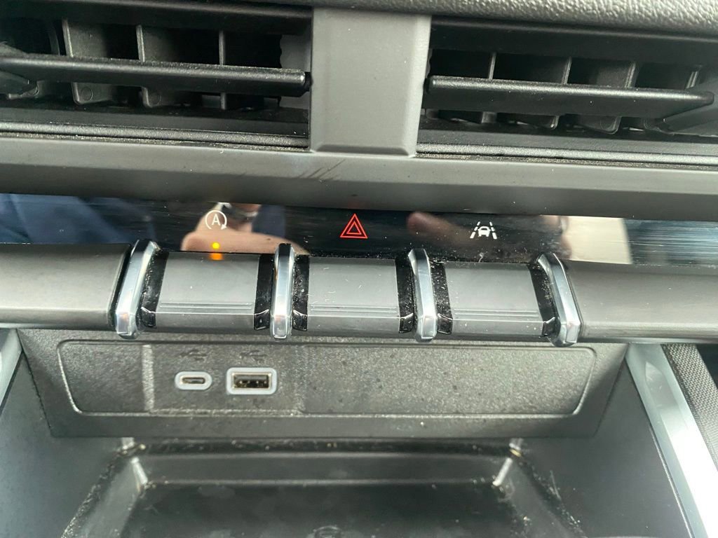 Used 2025 Chevrolet Colorado Trail Boss image 23