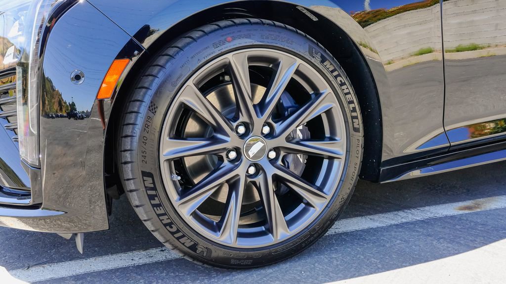 Certified 2026 Cadillac CT5 V RWD image 7
