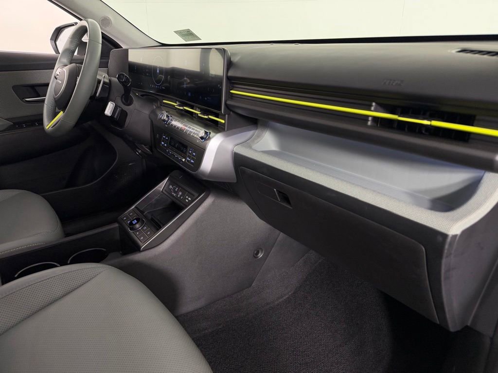 Used 2024 Hyundai Kona Limited FWD image 32