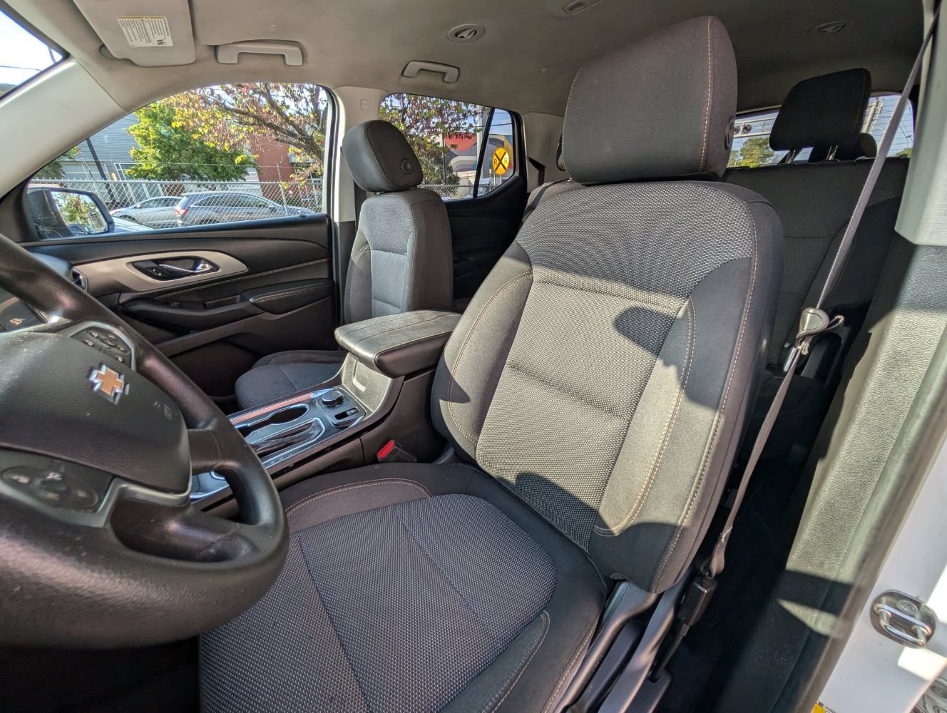 Used 2018 Chevrolet Traverse LS FWD image 16