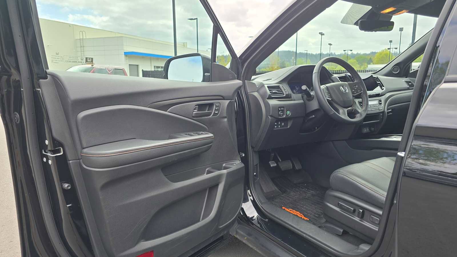 Used 2025 Honda Passport TrailSport image 20