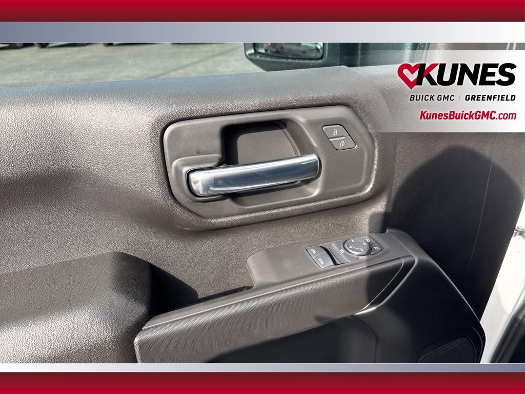 New 2025 GMC Sierra 3500 Pro image 15