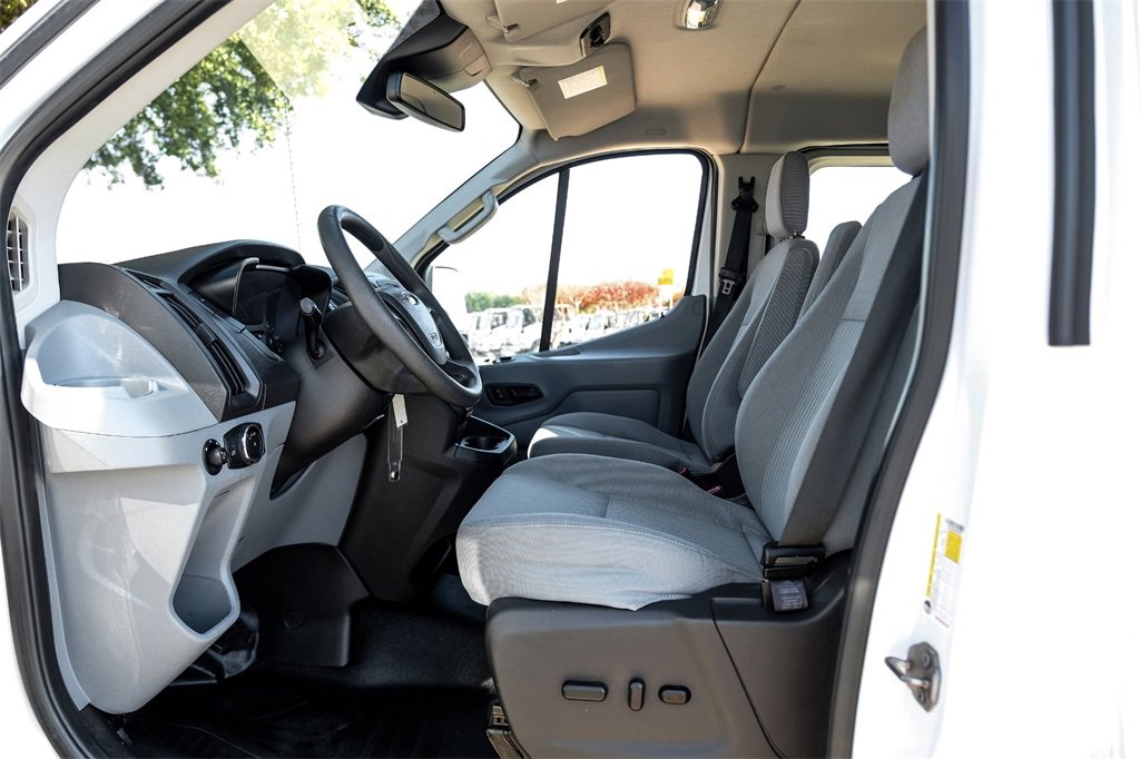 Used 2016 Ford Transit 350 XL image 3
