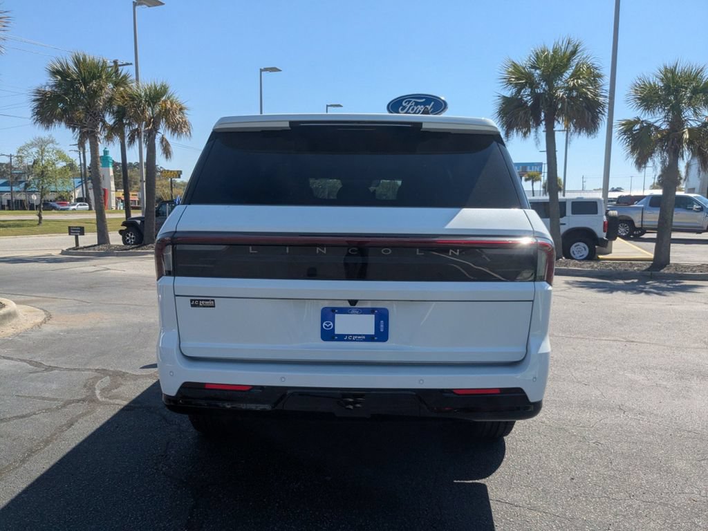 New 2026 Lincoln Navigator Black Label AWD/4WD image 5