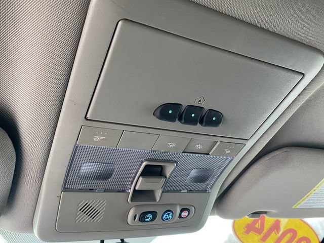 Used 2014 Chevrolet Captiva Sport LTZ image 10