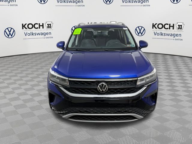 Used 2022 Volkswagen Taos SE image 2