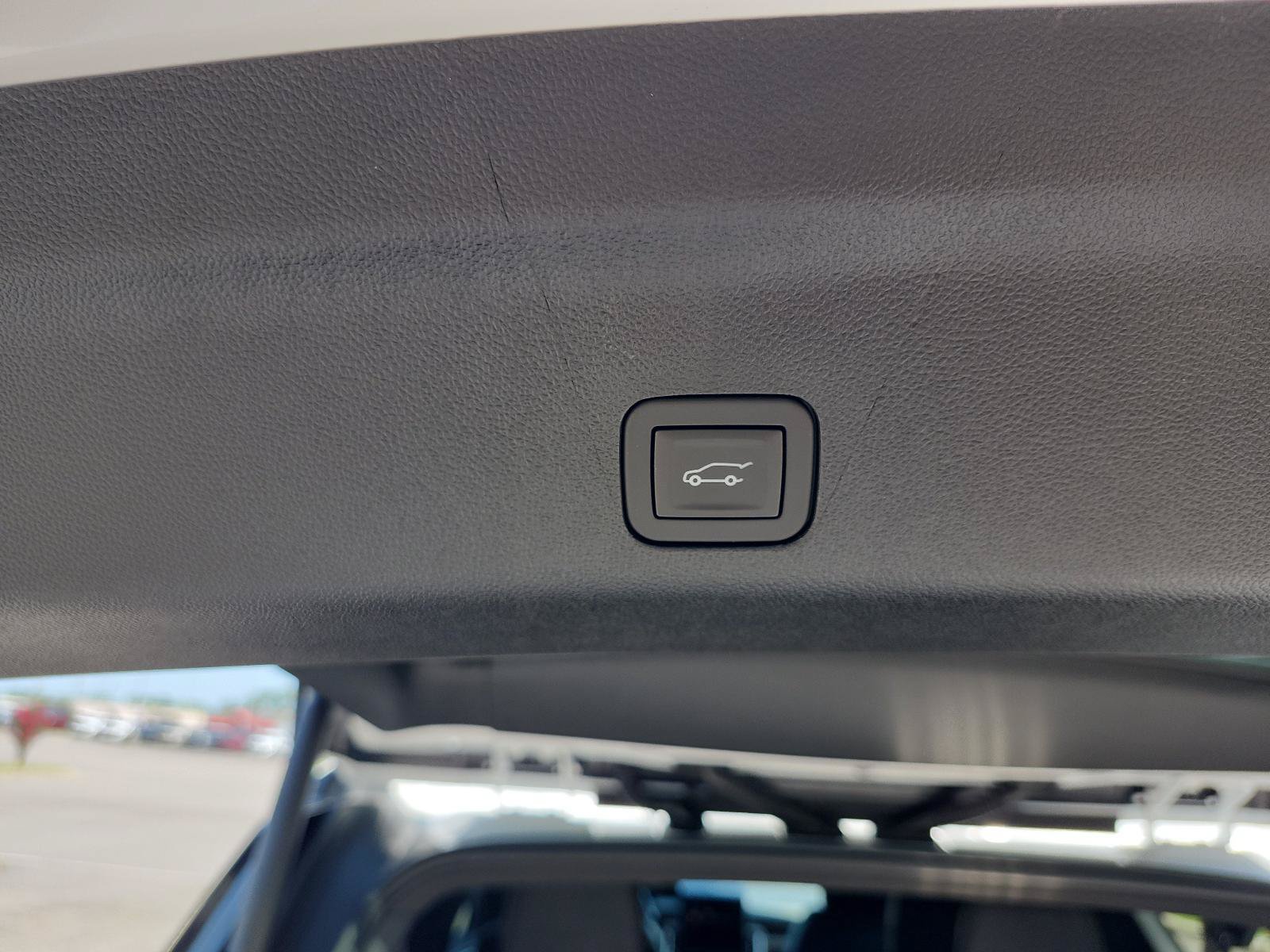 New 2026 GMC Yukon XL Denali Ultimate AWD/4WD image 10