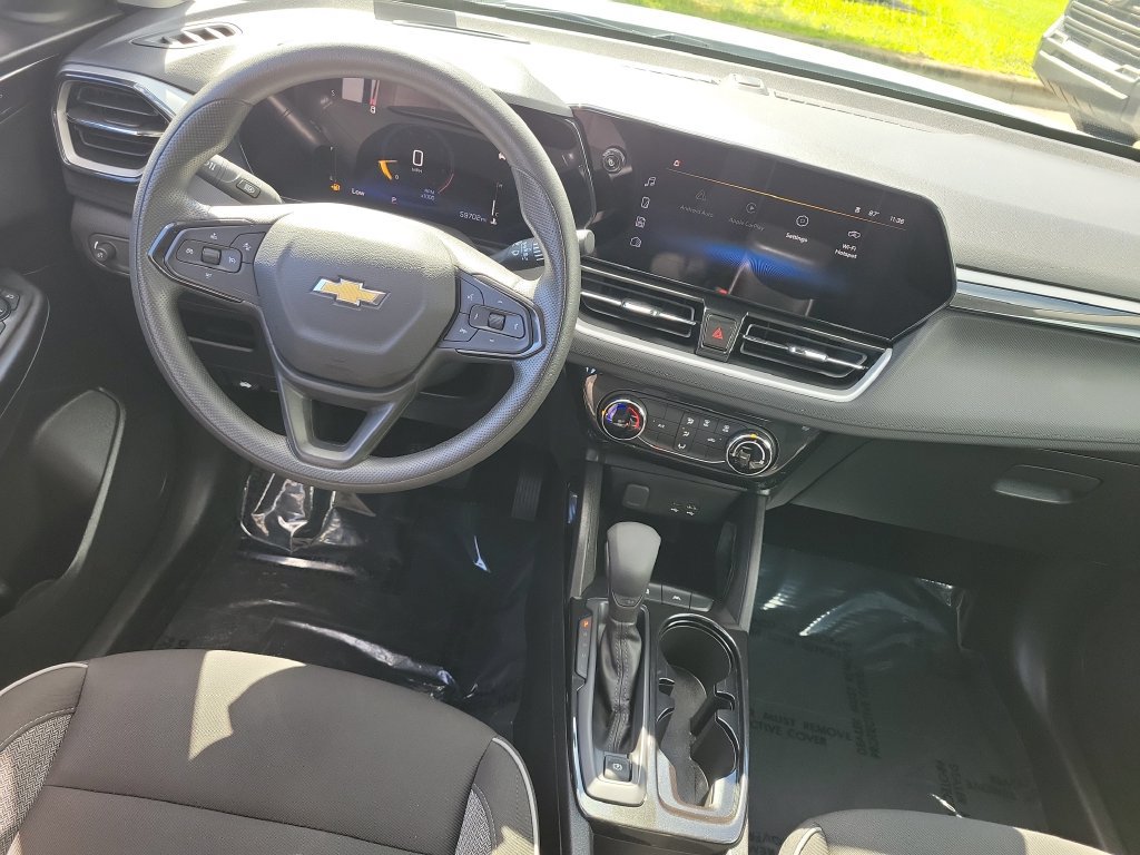 Used 2024 Chevrolet TrailBlazer LT FWD image 26