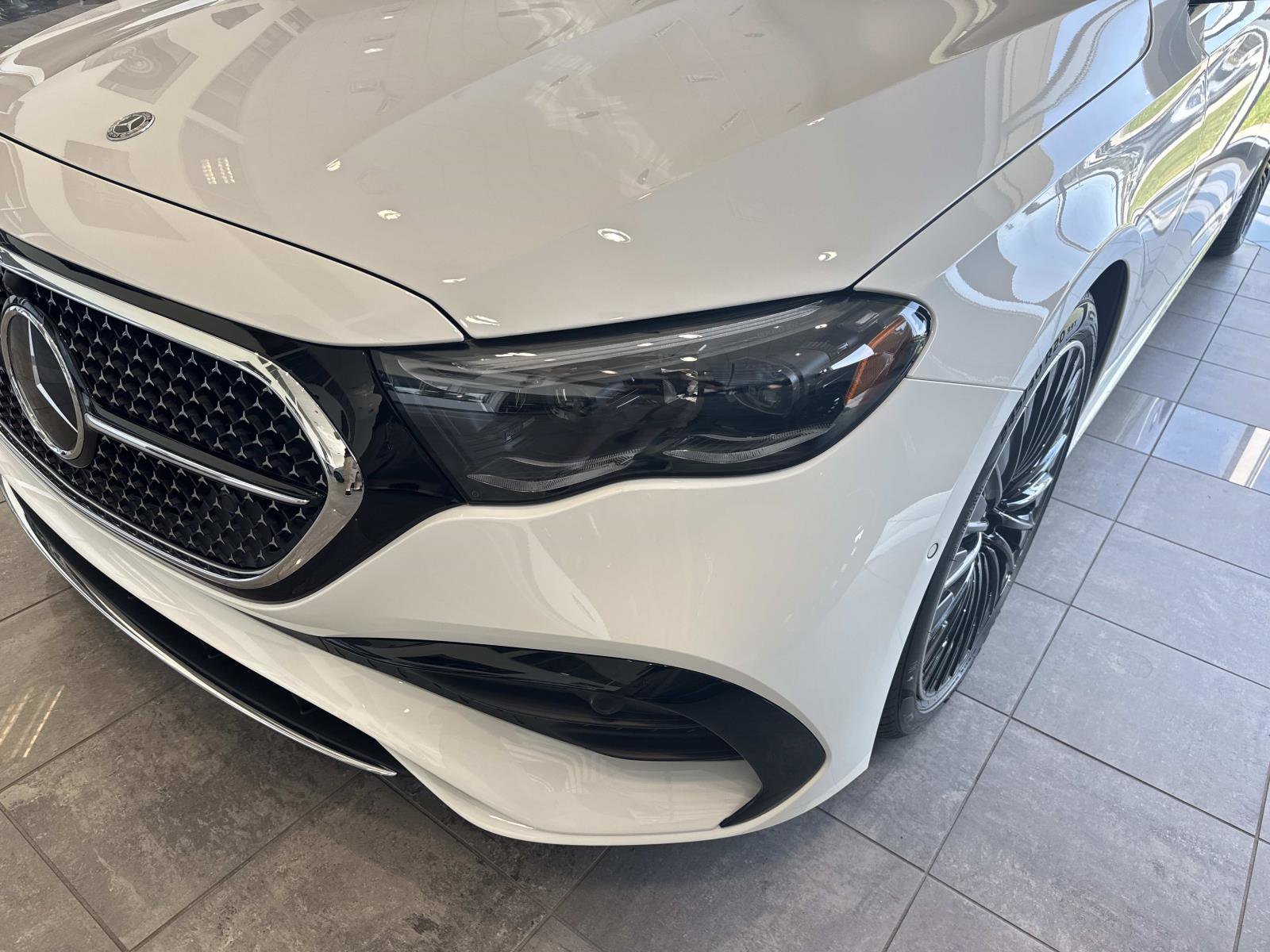 New 2026 Mercedes-Benz E 450 4MATIC Sedan image 9