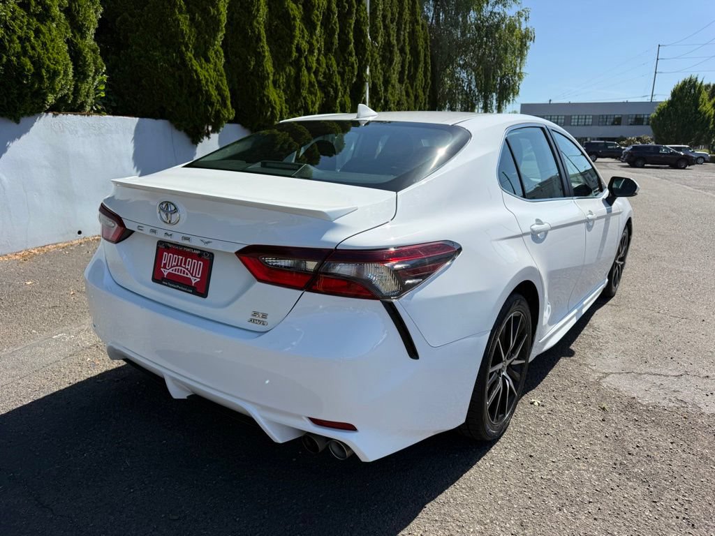 Used 2024 Toyota Camry SE w/ Cold Weather Package AWD/4WD image 8