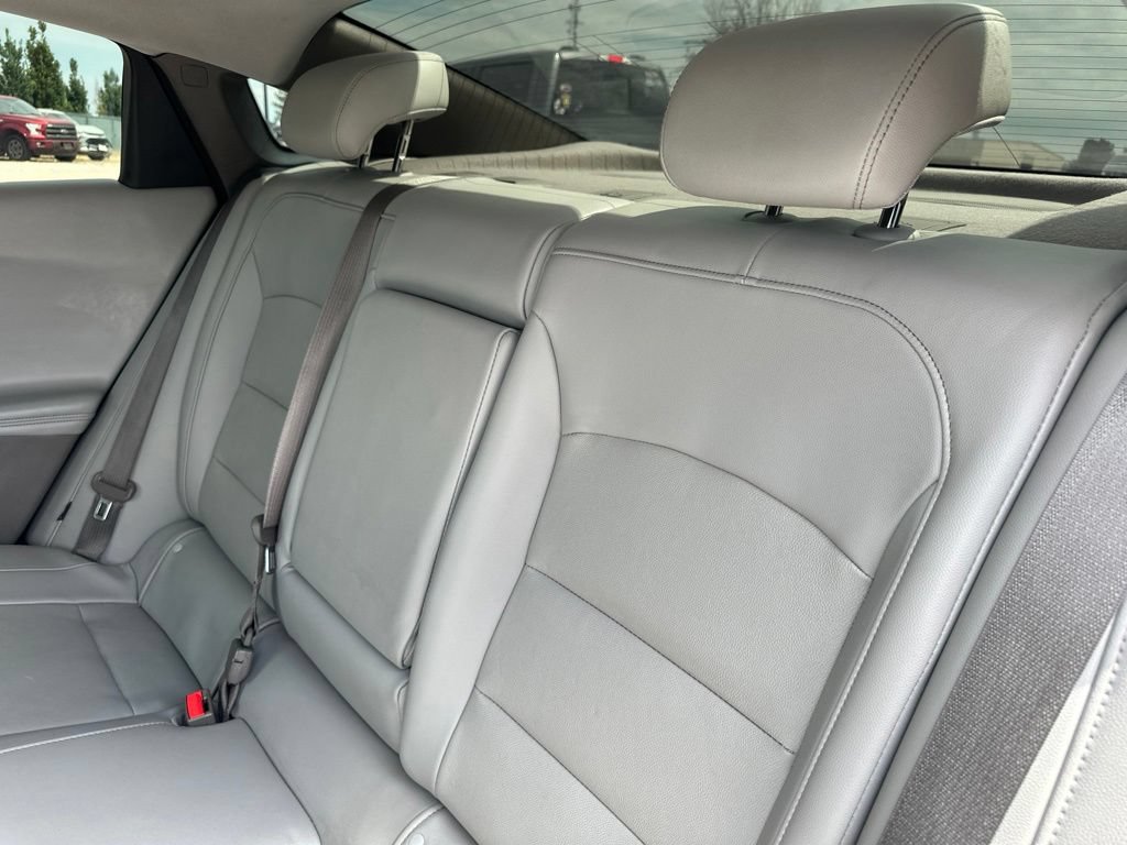 Certified 2017 Chevrolet Malibu LT w/ Leather Package FWD image 18