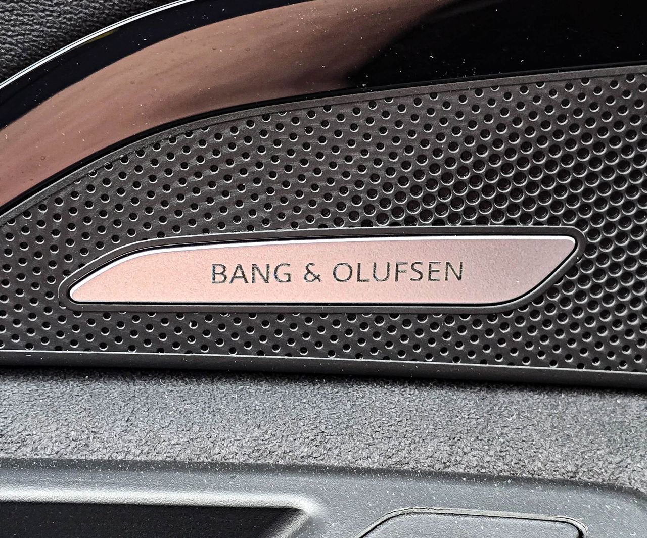 Used 2025 Audi SQ5 Prestige image 13