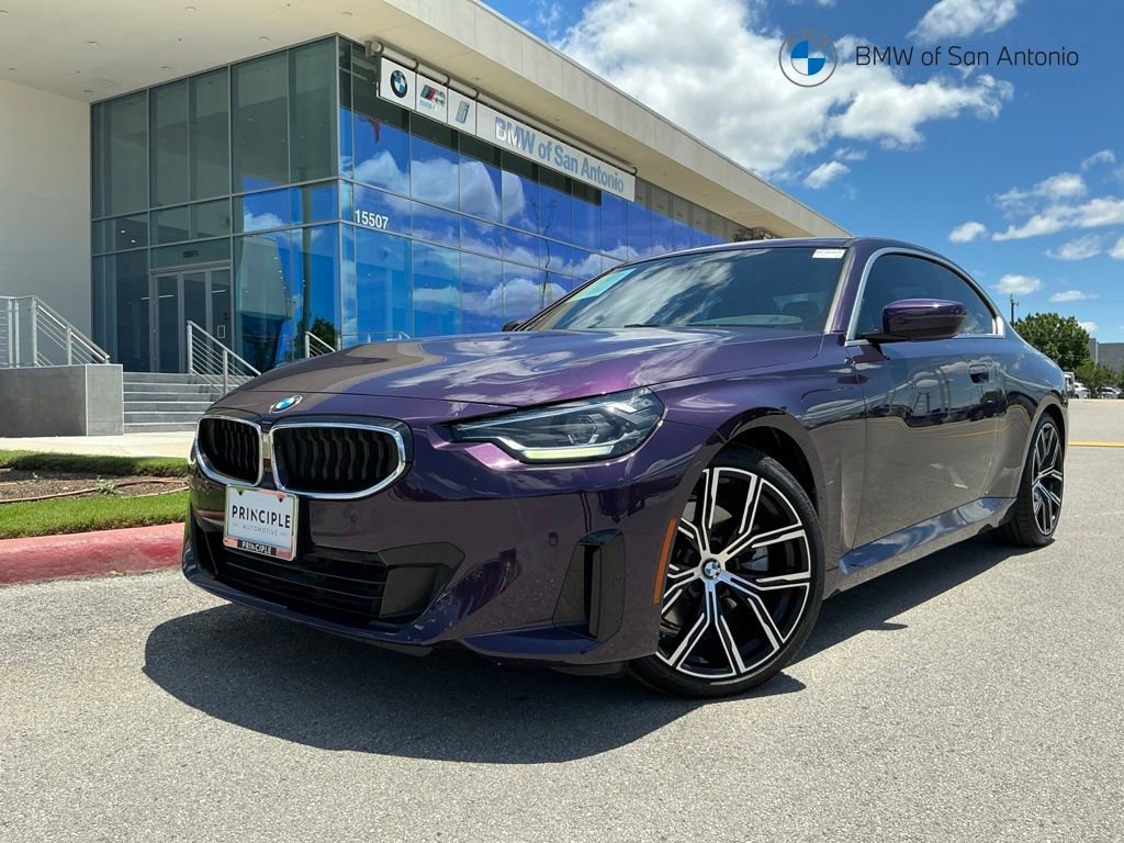 Certified 2022 BMW 230i Coupe w/ Convenience Package RWD image 1