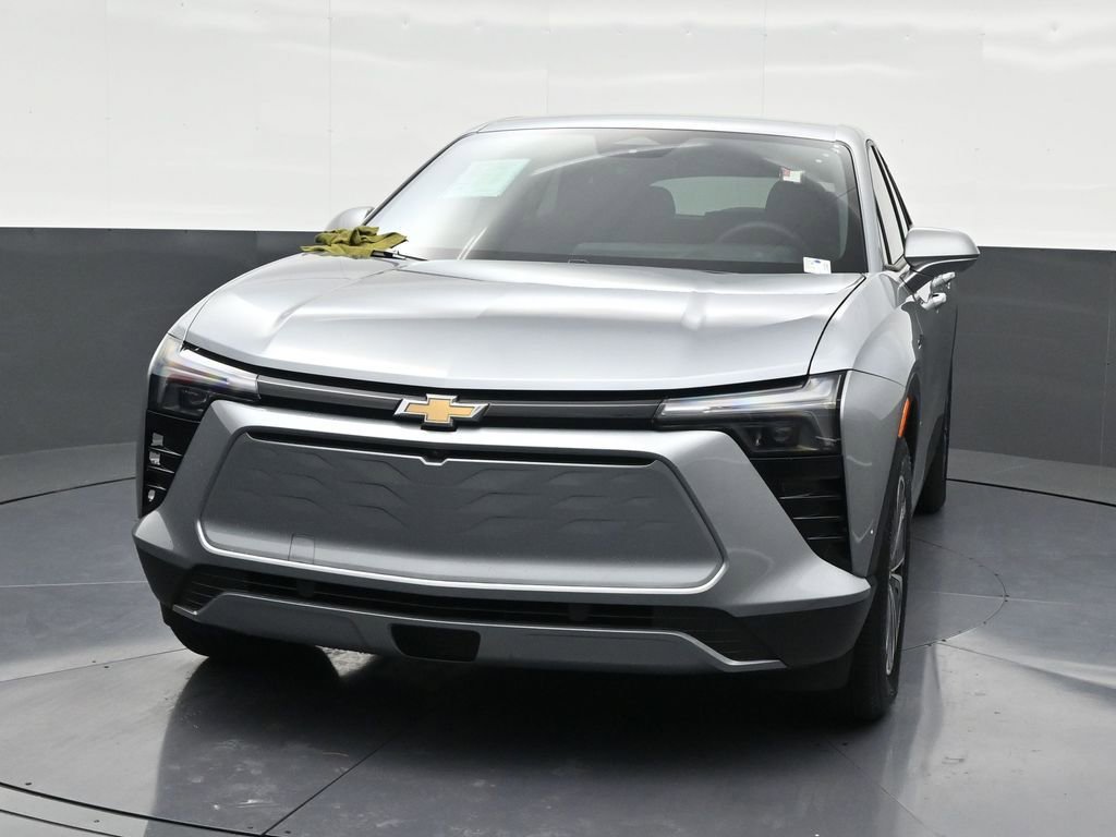 Used 2025 Chevrolet Blazer EV LT image 9