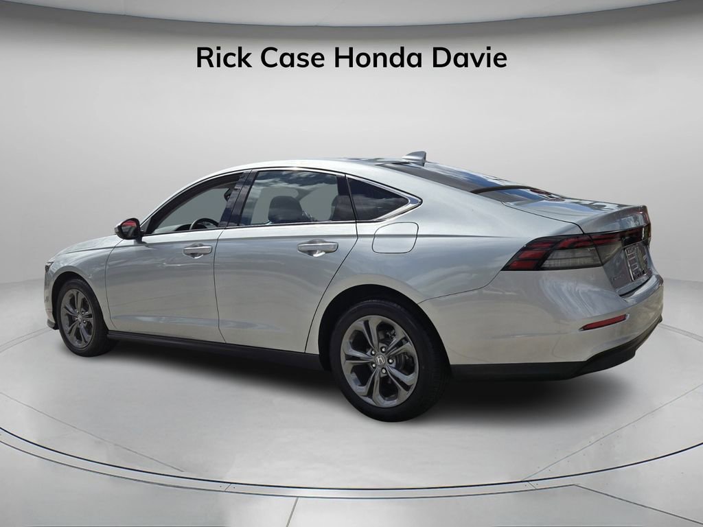 Certified 2024 Honda Accord EX image 7