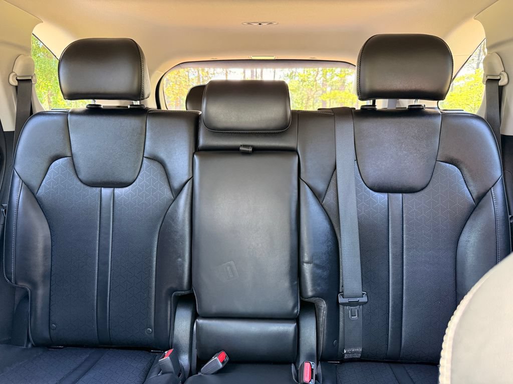 Used 2023 Kia Sorento S w/ Panoramic Sunroof Package FWD image 27