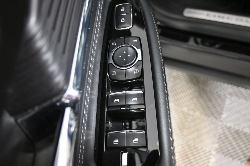 Used 2022 Lincoln Corsair Reserve AWD/4WD image 19