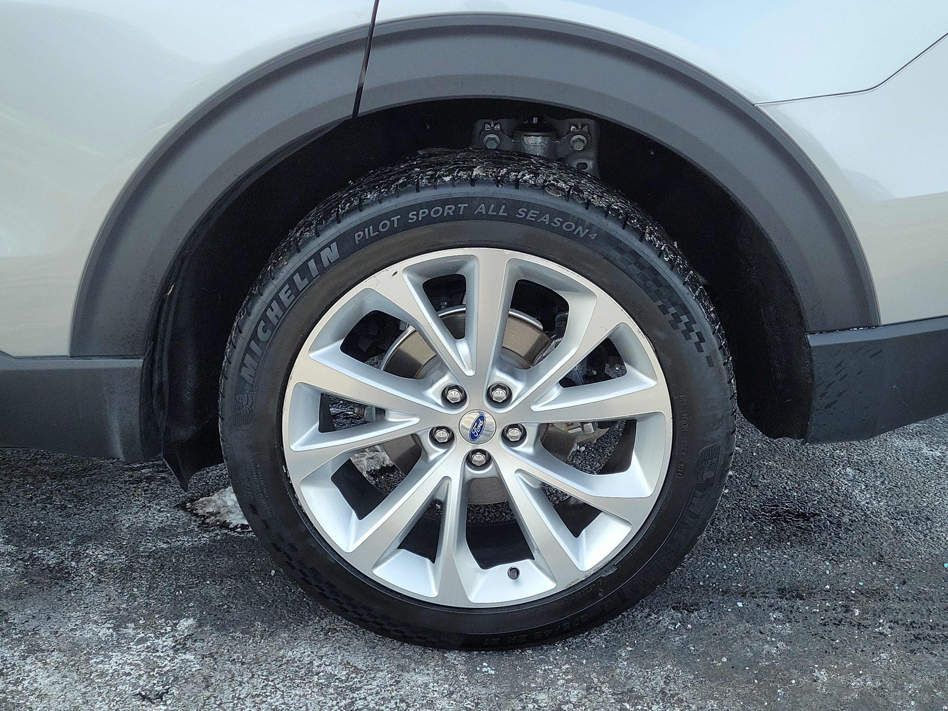 Used 2021 Ford Explorer Platinum w/ Equipment Group 601A image 5