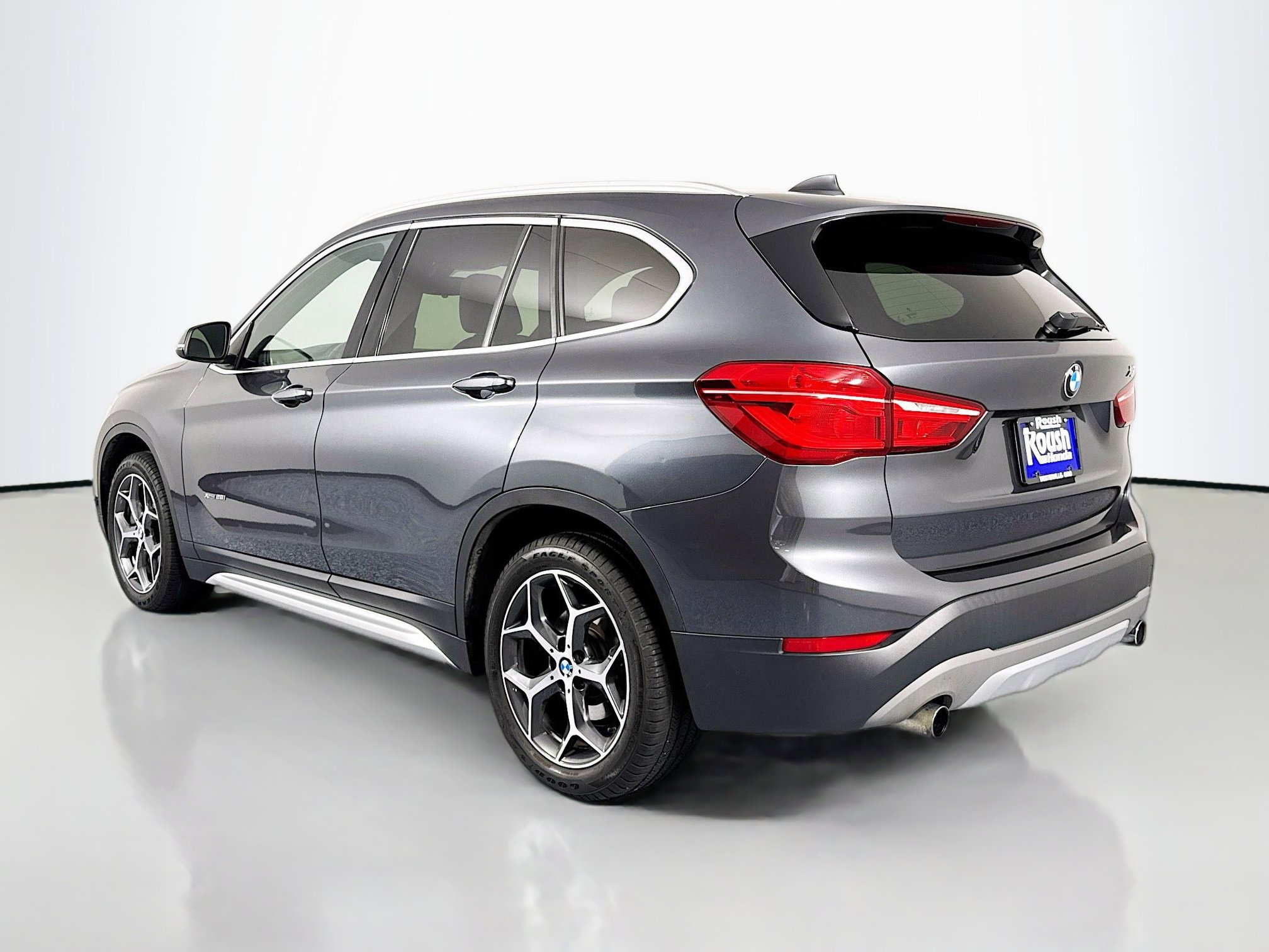 Used 2017 BMW X1 xDrive28i AWD/4WD image 7