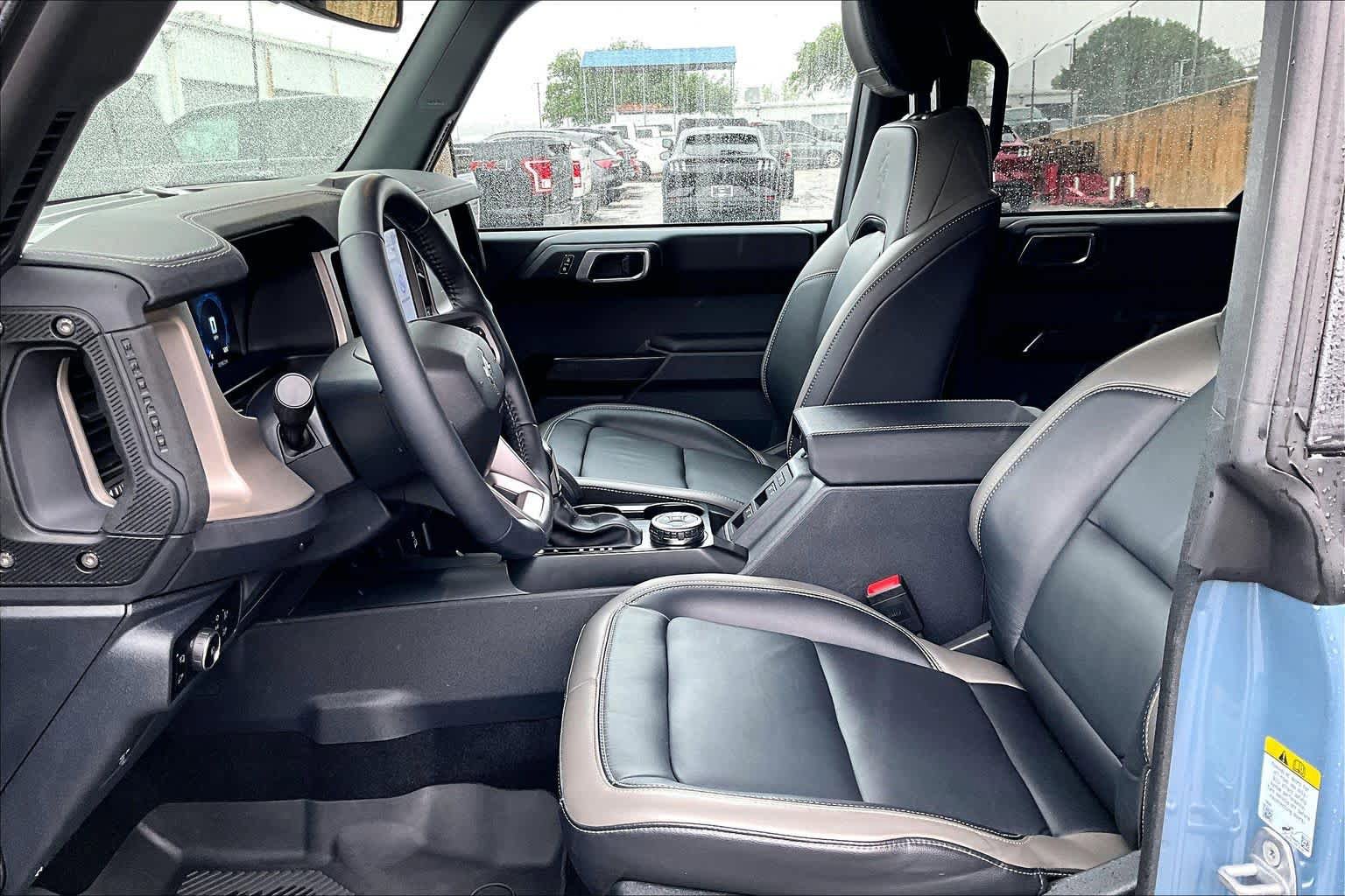 Used 2025 Ford Bronco Outer Banks w/ Sasquatch Package image 8