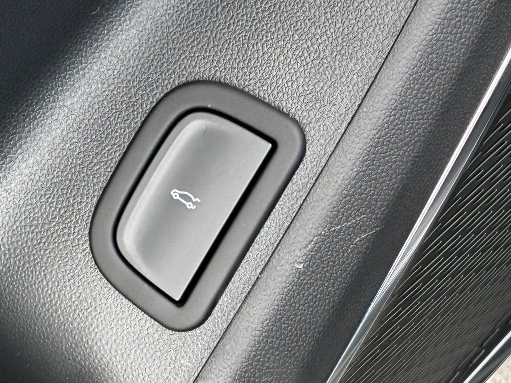 New 2026 Chevrolet Traverse Z71 w/ Enhanced Driving Package image 17