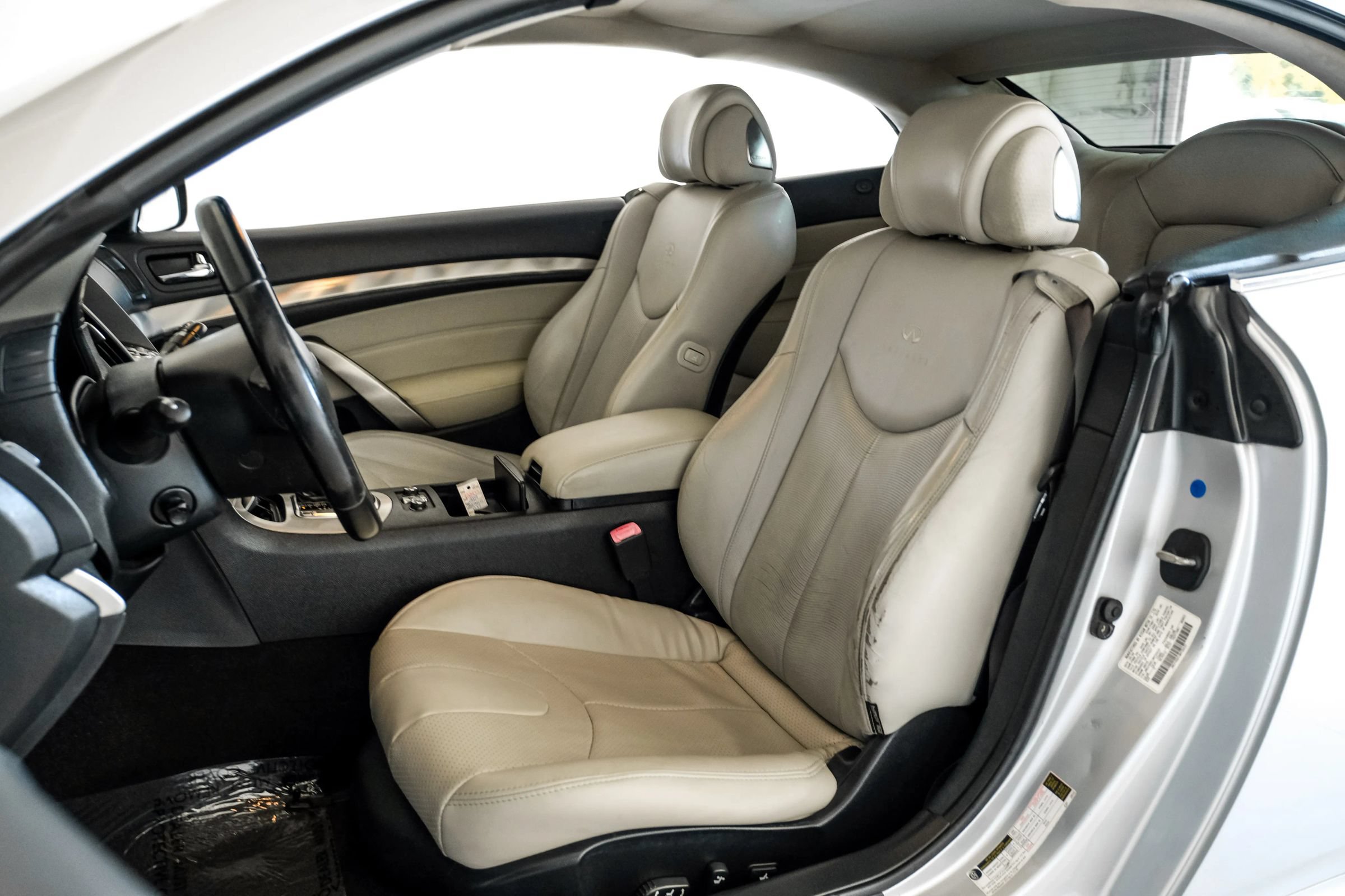 Used 2009 INFINITI G37 Convertible w/ Premium Pkg RWD image 28