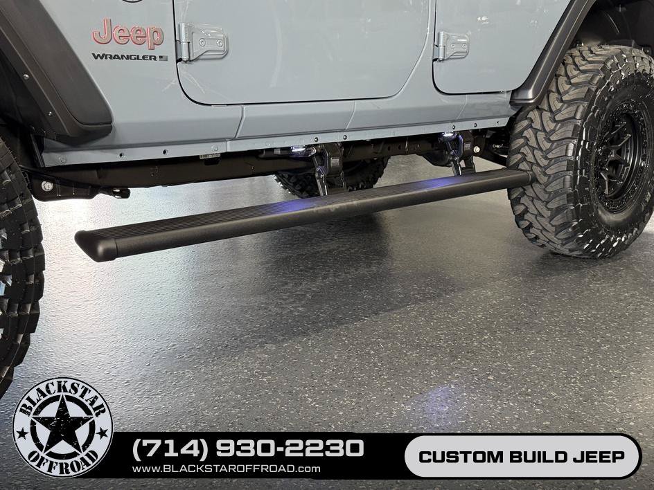 Used 2025 Jeep Wrangler Unlimited Rubicon w/ Safety Group AWD/4WD image 8