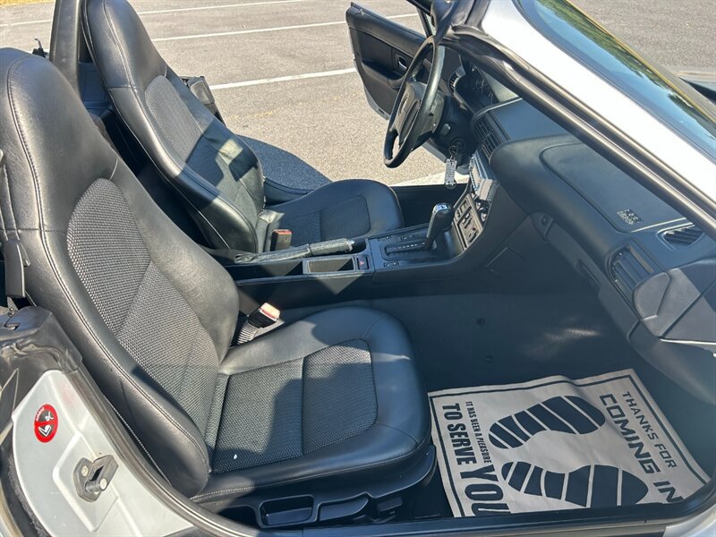 Used 1999 BMW Z3 2.5i RWD image 12