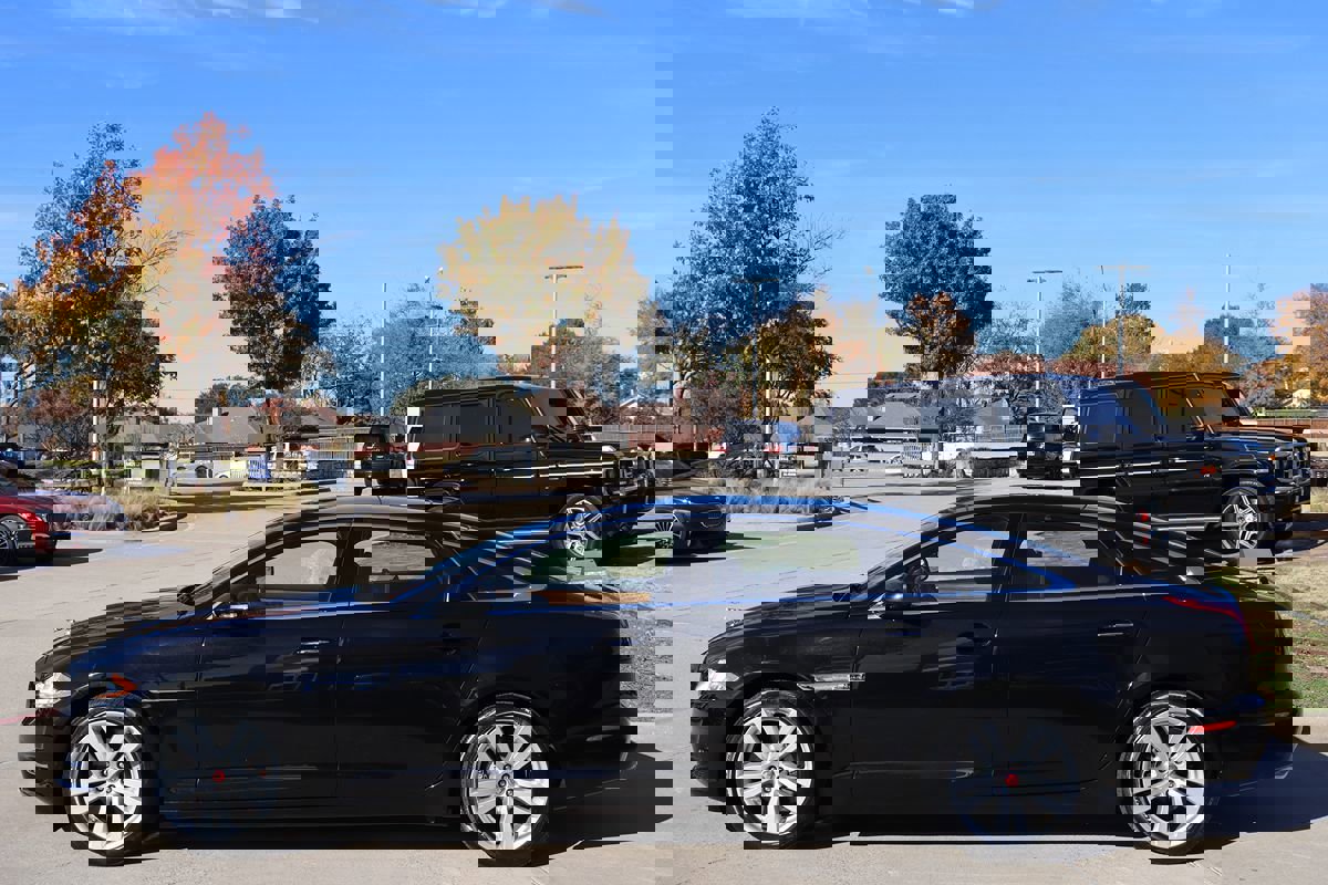 Used 2014 Jaguar XJ L Portfolio image 6