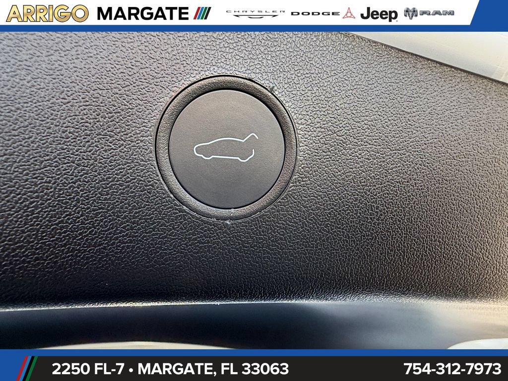 Used 2021 Tesla Model 3 Standard Range Plus RWD image 15