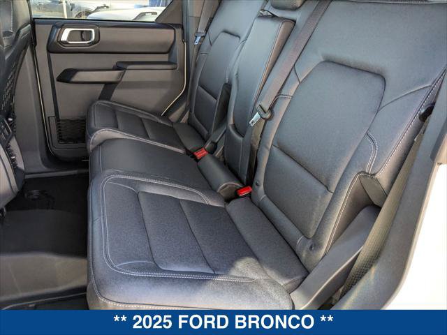 New 2025 Ford Bronco Badlands AWD/4WD image 16