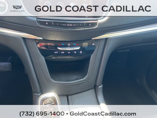 Used 2017 Cadillac XT5 Luxury w/ Driver Awareness Package image 24