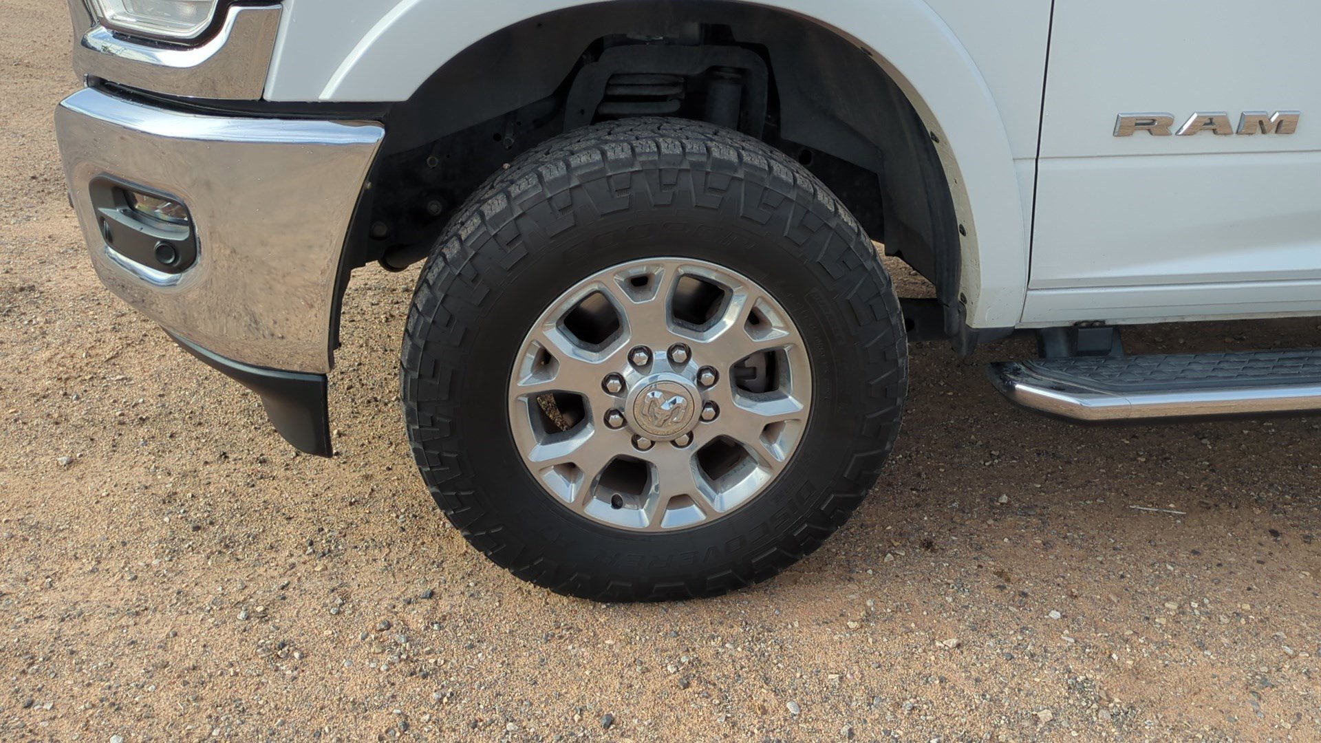 Used 2022 RAM 2500 Laramie w/ Cold Weather Group image 10