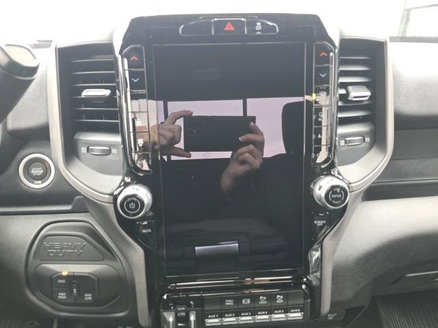 New 2026 RAM 3500 Tradesman AWD/4WD image 16