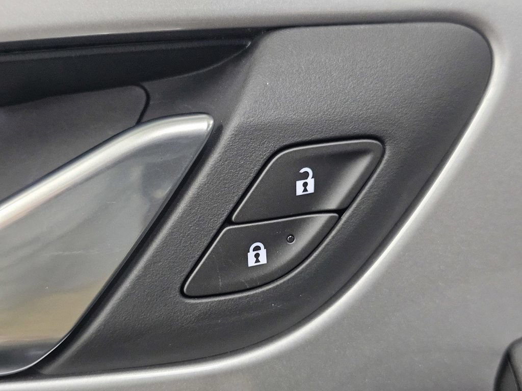 Used 2026 Chevrolet Blazer LT FWD image 29